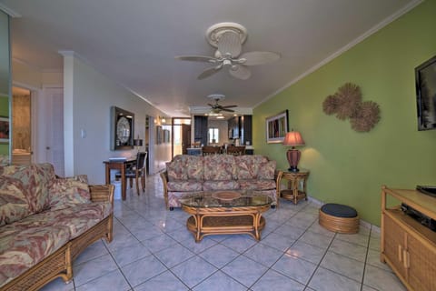 Beachfront Kihei Sanctuary with Lanai and Ocean Views! Apartment in Kihei