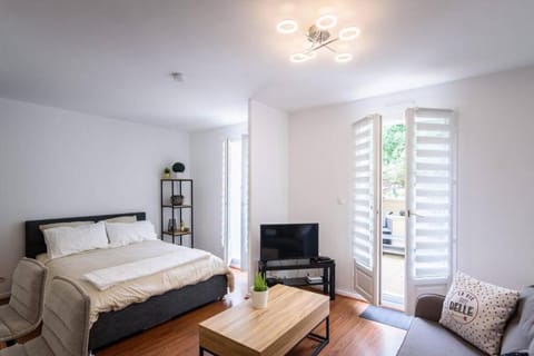 TOP Cosy studio avec Terrasse à 10min Disney-Shopping Vallée Apartment in Bailly-Romainvilliers