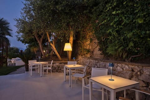 Capri Blue Luxury Villa Le Tre Monelle Bed and Breakfast in Anacapri