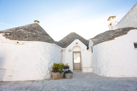 Property building, Day