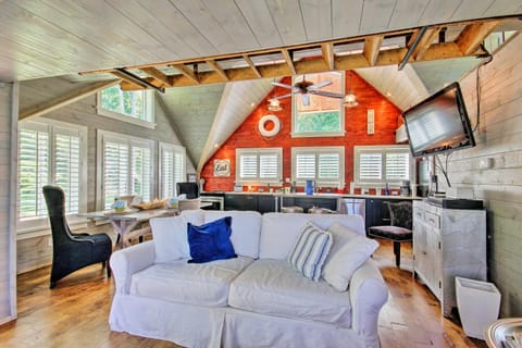 Camden Home on Lake Wateree with Boat Dock! House in Lake Wateree