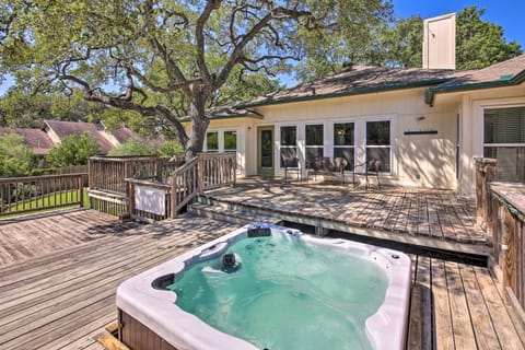 Family-Friendly San Antonio Home with Hot Tub and Deck House in San Antonio