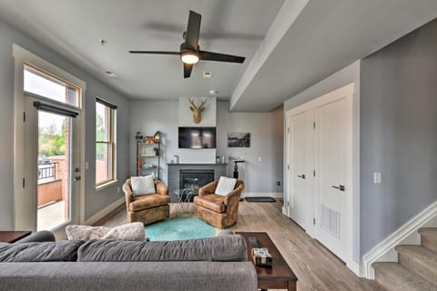 0660 Dtwn Salida Condo with Balcony Apartment in Salida