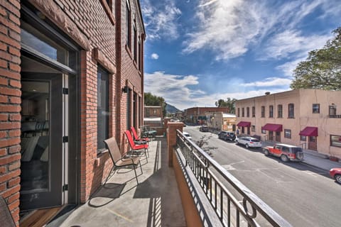 0660 Dtwn Salida Condo with Balcony Apartment in Salida