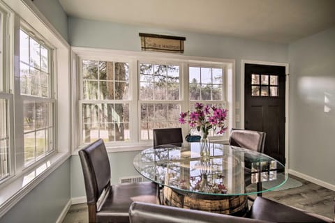 Quiet Escape with Hot Tub, 5 Miles to Raystown Lake! House in Raystown Lake