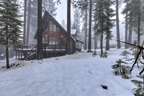 2 Mi to Northstar Resort Idyllic Cabin with Shuttle Cabin in Northstar Drive