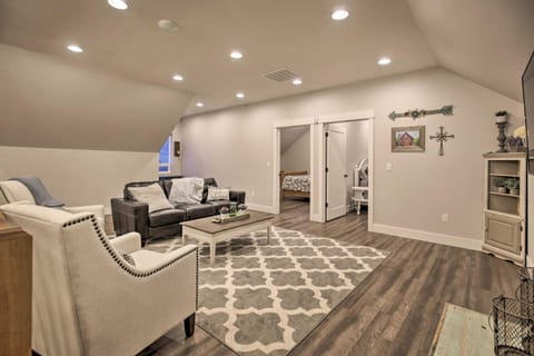 Chic Farmhouse with Creek in Heart of Wine Country! House in Willamette Valley