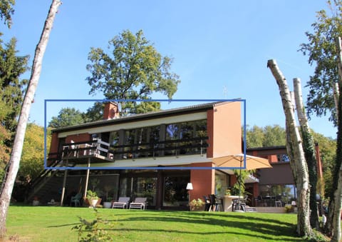 Garden, Garden view, Location