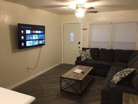 3Bedroom Home Near Fort Sill House in Lawton