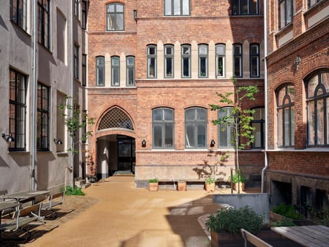 Property building, Inner courtyard view