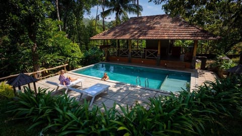 Property building, Day, Pool view, Swimming pool