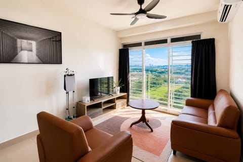 Communal lounge/ TV room, TV and multimedia, Living room, Seating area