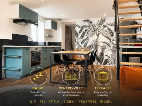 Kitchen or kitchenette, Living room, kitchen