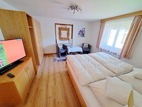 Pension Mallaun Bed and Breakfast in Lech