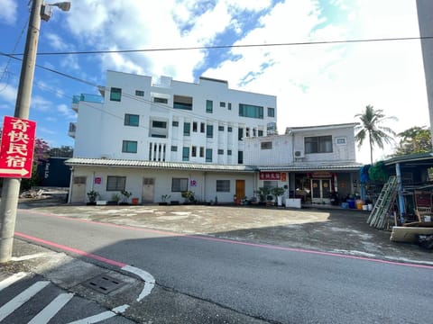 Property building, Street view, Parking