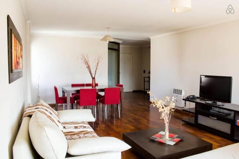 Communal lounge/ TV room, TV and multimedia, Living room, Dining area