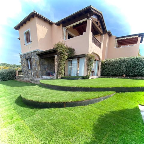 Perseo case vacanze Poggio dei fiori con piscina privata House in Pittulongu