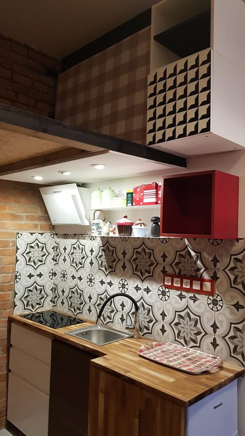 Kitchen or kitchenette, Area and facilities