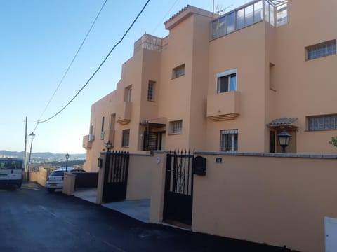 Cozy apartment in Fuengirola Hills Apartment in Fuengirola