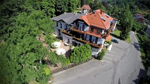 Bird's eye view, Garden view, Mountain view