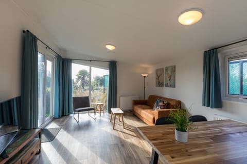 Welcome in - Vakantiepark Fort den Haak I Chalet nabij strand en Veerse meer Chalet in Vrouwenpolder