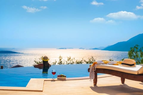 View (from property/room), Pool view, Sea view