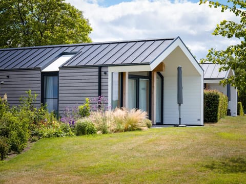 Property building, Natural landscape, Garden