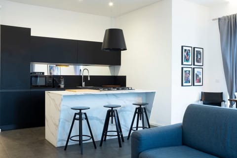 From Ostia Beach to Rome & Airport in a heartbeat! Apartment in Ostia