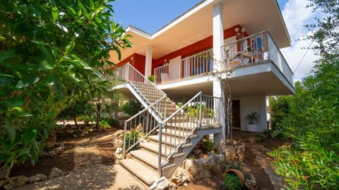 Property building, Facade/entrance, Off site