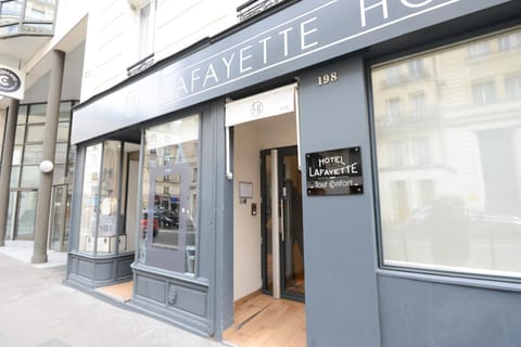 Facade/entrance