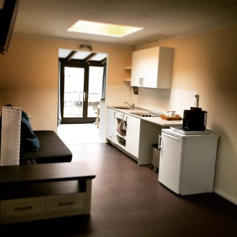 Kitchen or kitchenette, Seating area