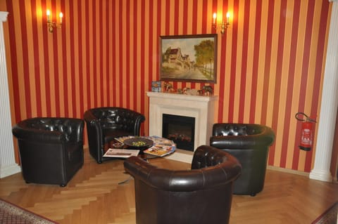 Lobby or reception, Other