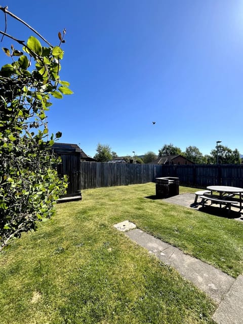 Blaeberry Cottage House in Aviemore