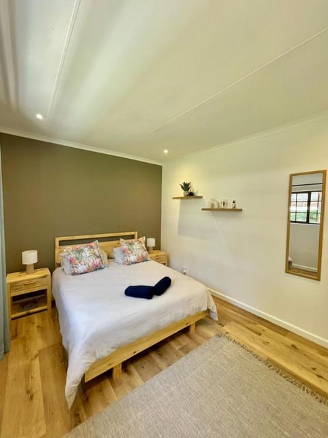 Brummer House - Living The Breede House in Western Cape