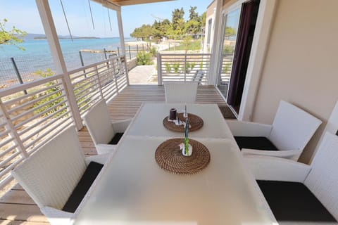 Property building, Seating area, Landmark view