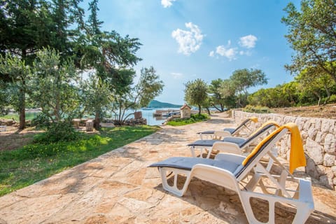 Patio, Beach, Sea view, Area and facilities