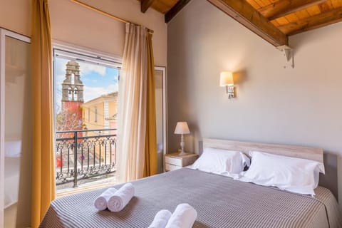Nearby landmark, Bed, Photo of the whole room, Bedroom