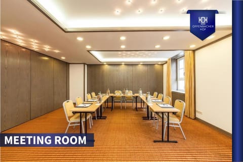 Meeting/conference room