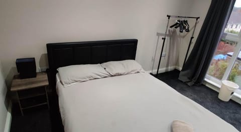 Just Like Home Bed and Breakfast in Bristol