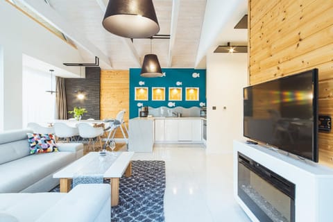 TV and multimedia, Kitchen or kitchenette, Living room, Seating area, Dining area, Evening entertainment