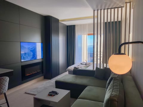 TV and multimedia, Seating area