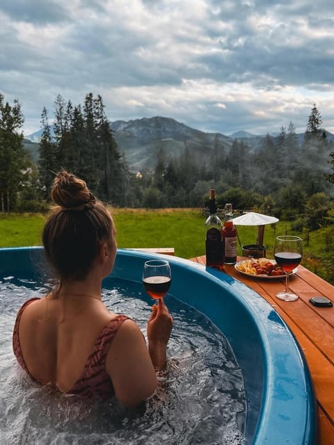 Hot Tub, Mountain view