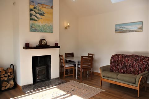 Living room, Photo of the whole room