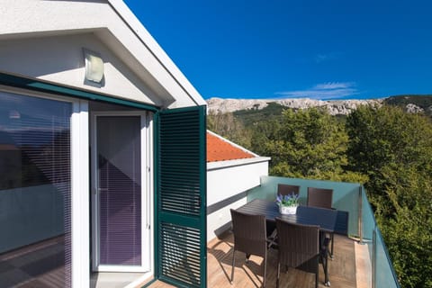 Spring, Day, Natural landscape, View (from property/room), Balcony/Terrace, Mountain view