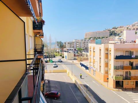 Neighbourhood, Balcony/Terrace, Street view