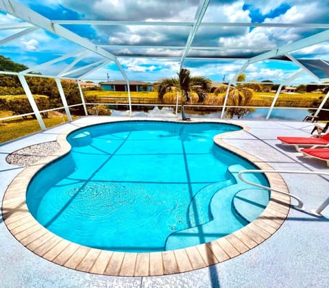 View (from property/room), Balcony/Terrace, Pool view