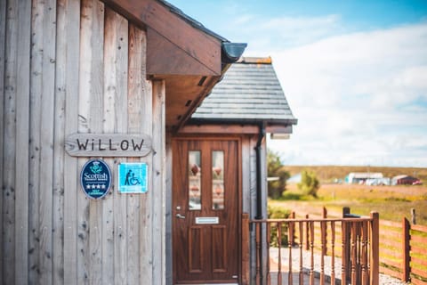 Property building, Facade/entrance, Property logo or sign