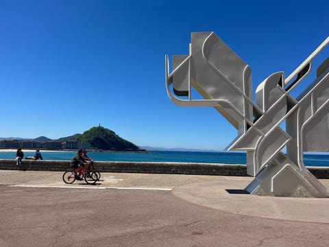Nearby landmark, Beach