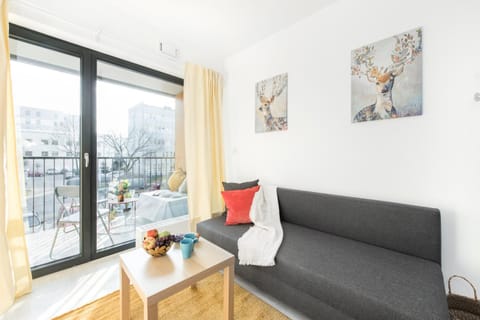 View (from property/room), Living room, Seating area, Dining area