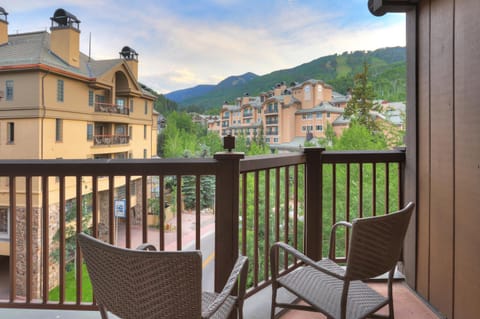 Natural landscape, View (from property/room), Balcony/Terrace, Mountain view